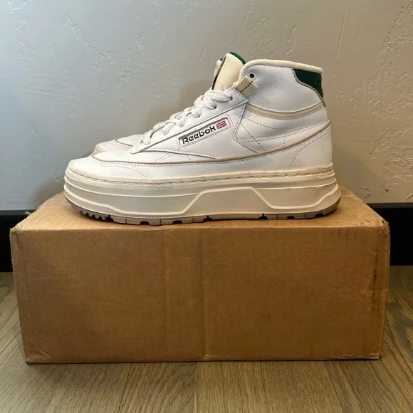 Reebok Club C Mid Sneakers - Picture 3 of 5